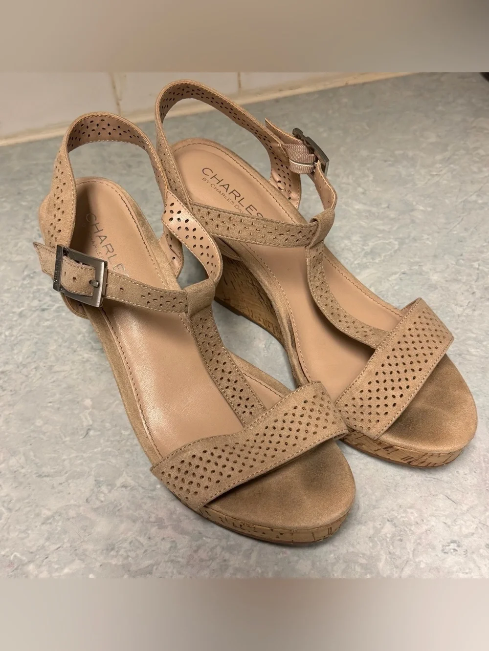 Charles David Women's Beige Suede 4.5” Wedge Sandals with Ankle Strap size 8